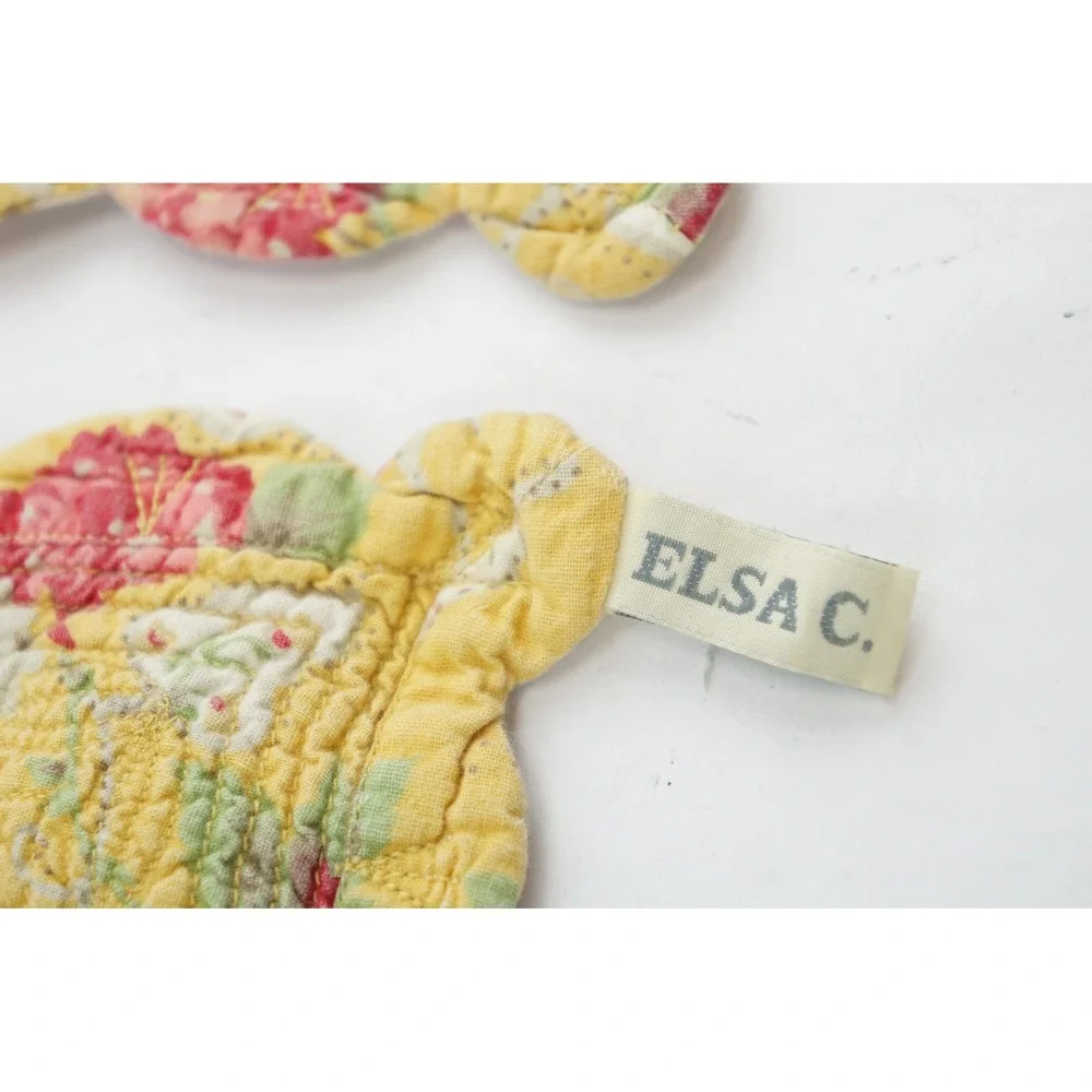 Elsa C.‎ Quilted Placemats Set of 2 Yellow Red Floral Scalloped Reversible VGC